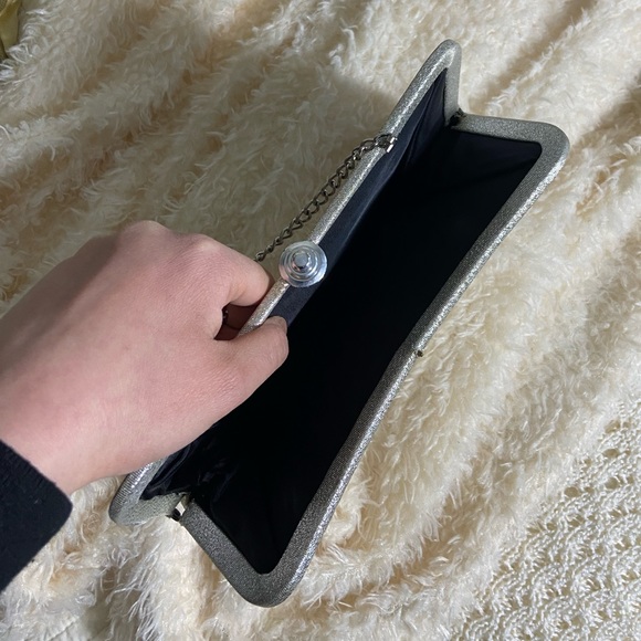 Vintage silver metallic clutch handbag mini bag - Picture 3 of 7